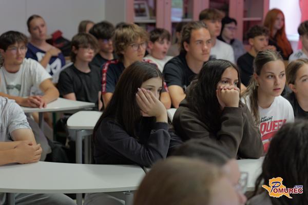 VIDEO: Učenci raziskovali sledi osamosvojitvene vojne v Murski Soboti