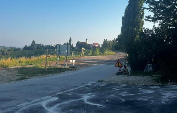 FOTO: Po obnovi je ta cesta v Prlekiji znova odprta