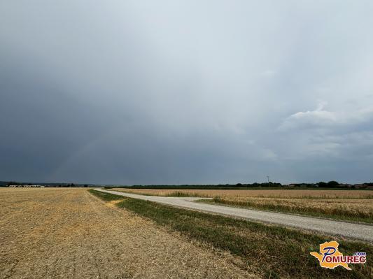 FOTO: Ste tudi vi včeraj nad Pomurjem opazili mavrico?