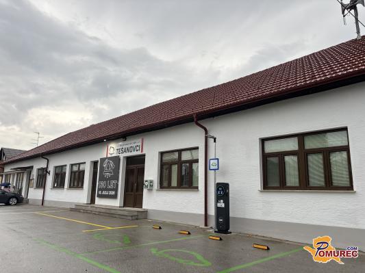 FOTO: Tešanovci dobili novo električno polnilnico