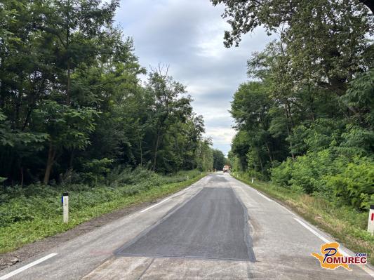 FOTO: Noršinska cesta spet prevozna, razpoke in luknje še vedno ostajajo