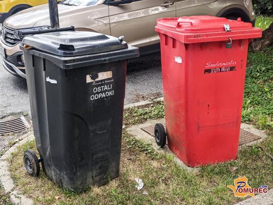 FOTO: Poglejte, kaj vse se najde med odpadki na pokopališču te pomurske občine