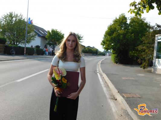 FOTO: Črenšovci ponosni na mlado domačinko, za svoj uspeh prejela posebno priznanje 