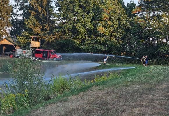 FOTO: Nenavadna intervencija pomurskih gasilcev reševala življenja pod gladino