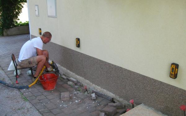 Suša povzroča razpoke na stavbah – rešitev zagotavlja Uretek