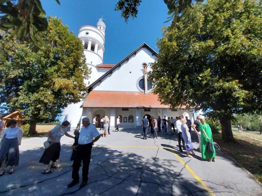 FOTO: Trojno praznovanje v Bogojini povezalo vernike in bogato tradicijo
