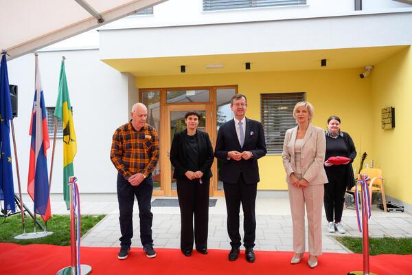 FOTO in VIDEO: V Pomurju odprli nov rehabilitacijski center, kjer bodo stanovalci dobili priložnost za nov začetek