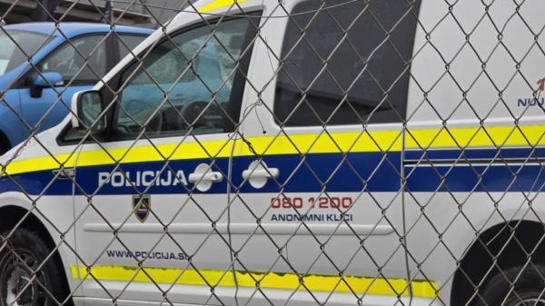 Pomurski policisti prijeli 11 tujcev in dva osumljenca, ki sta jih prevažala
