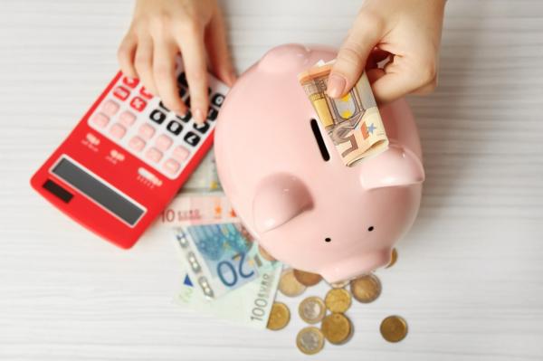 Na plačilni listi se skriva znesek, ki vam lahko prihrani več kot 100 evrov