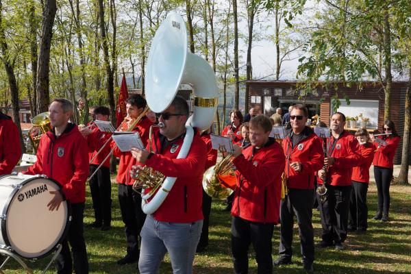 FOTO in VIDEO: Pihalni orkester Ljutomer na turneji treh stolpov, nastopili na treh lokacijah v dveh državah
