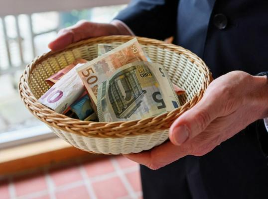 Pomurci z najnižjimi dohodki v državi: Koliko jih živi pod pragom revščine?