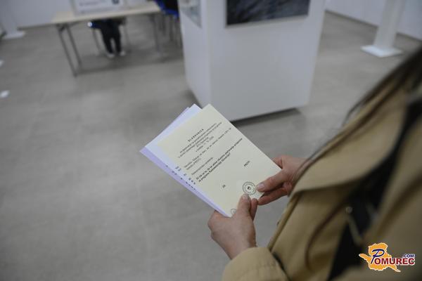 RTV-prispevek vendarle ostaja? Po velikem preobratu le nekaj sto glasov razlike 
