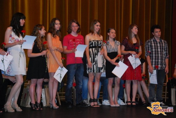 FOTO: Ljutomerski srednješolci prejeli priznanja za dosežke v minulem letu