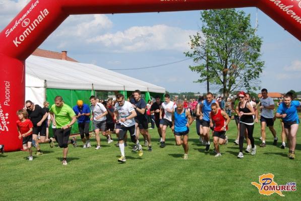 FOTO: Številčna udeležba na dobrodelnem Mura krosu