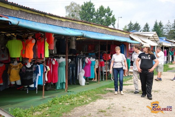 FOTO: Madžarska tržnica - kjer smo nekoč kupovali tangice in pick salamo