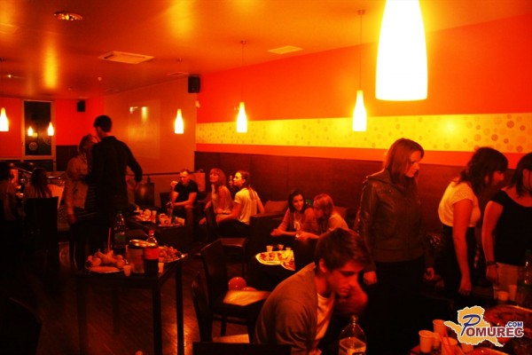 FOTO: Pomarančna noč čarovnic