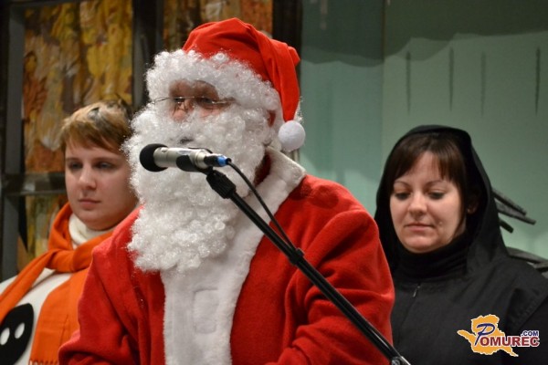 FOTO: Sneženi mož in Božiček v Sv. Juriju razveselila otroke