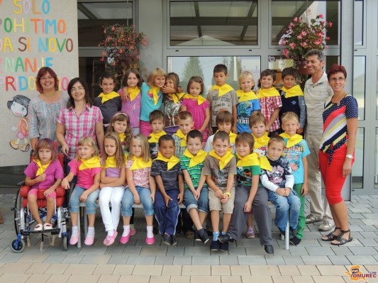FOTO: V Stročji vasi šolski prag prvič prestopilo 24 učenk in učencev