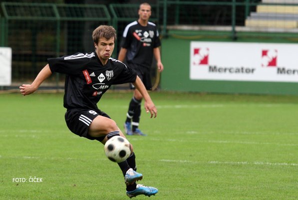 Mura 05 povozila vodilno Dravinjo, Nafta izgubila