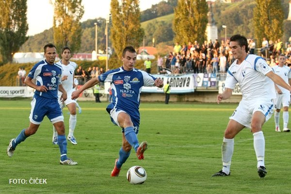 Nogometaši Nafte dosegli spravo z vodstvom kluba