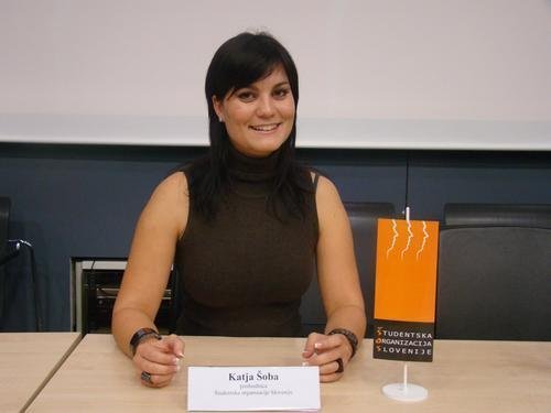 Študentje že zbrali dovolj podpisov za referendum o malem delu