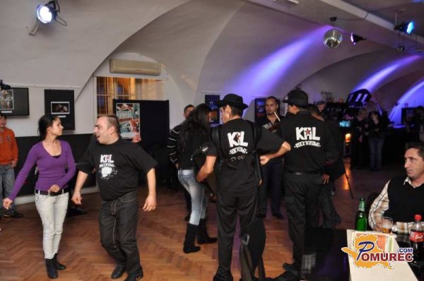 Foto: Romski rokerji zatresli MIKK