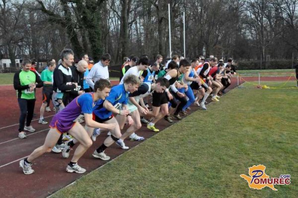 FOTO: Mednarodni tekaški kros v Murski Soboti