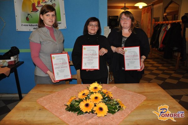 V Puconcih poezijo proslavili kar v oštariji