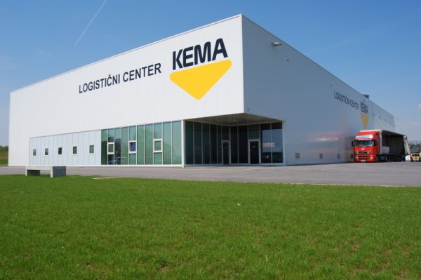 Puconska Kema med zmagovalci na slovenskih dnevih energetike