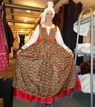 Miss Slovenije bo na svetovnem izboru nosila prekmursko narodno nošo