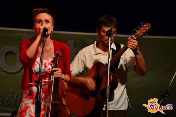 FOTO: Brencl banda na Soboškem poletju pela o sreči, žalosti in brezčasju