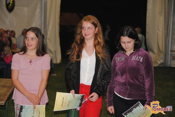 FOTO: Na 1. Vidovem talent šovu s skupino Blue Planet zmagovalka mlada harmonikašica 