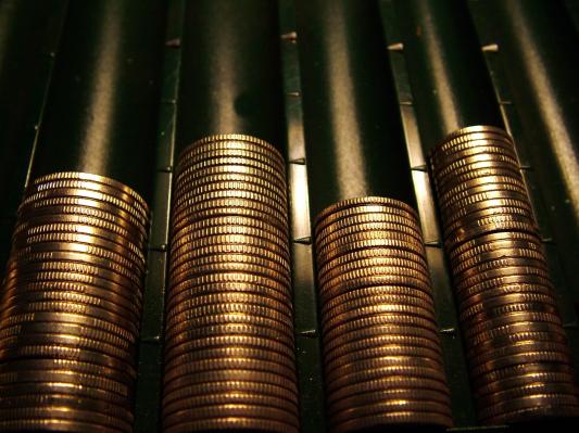 Kriznega davka ne bo, vlada ukinja seniorsko olajšavo