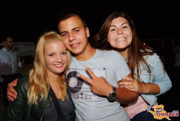 FOTO: Zaklonišče prepeva navdušili na ljutomerskem bazenu