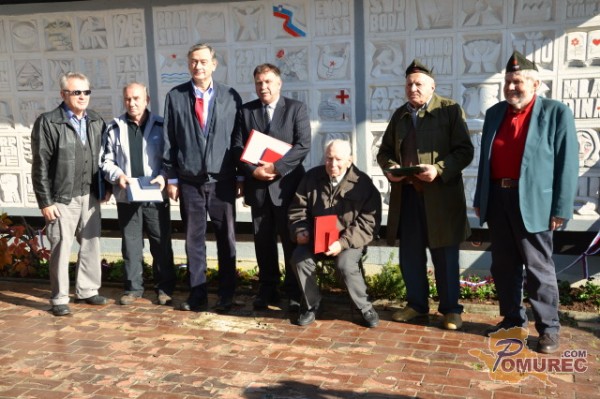 FOTO: Srečanje pri Domu borcev in mladine na Vaneči