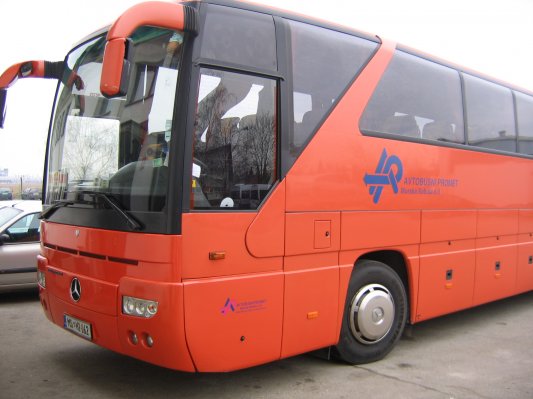 Študentje in dijaki presenečeni, cenejši avtobusni prevozi odslej le ob nakupu najmanj 10 vozovnic