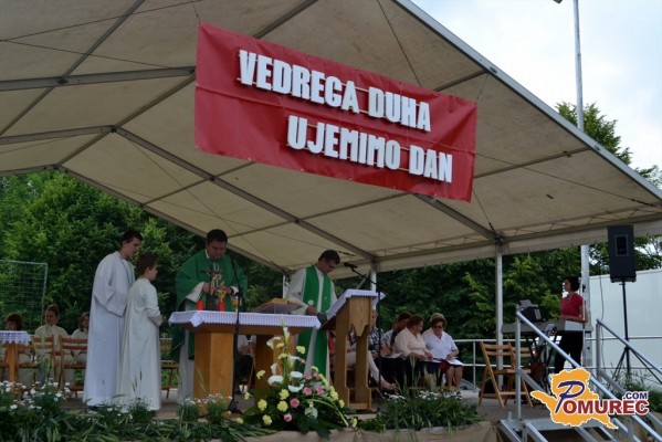 FOTO: V Bakovcih vedrega duha ujeli nedeljski dan