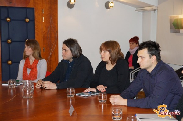 Podjetno v svet podjetništva oz. razvoj ideje pridelave jagodičevja ali celo ustanovitev šahovske šole