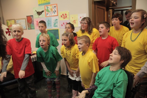 FOTO: Z dobrodelno večerjo pomagali otrokom s posebnimi potrebami v Ljutomeru