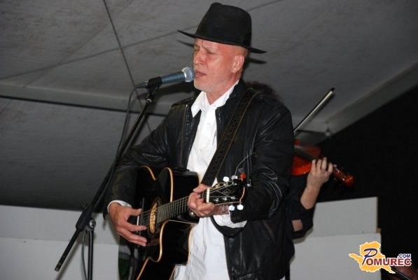 Vlado Kreslin bo s pesniško zbirko osvajal Ameriko