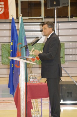 Pahor: Ljudje dandanes  sprašujejo, kaj lahko storijo za druge