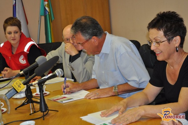 Občanom v Gornji Radgoni na voljo 11 defibrilatorjev