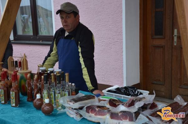 FOTO: V Radovcih ponujali domače pridelke in izdelke