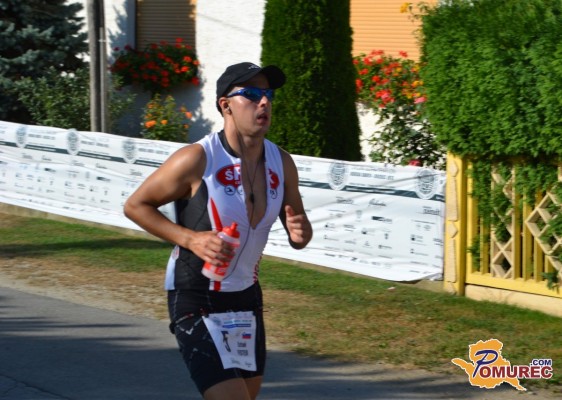 Dvojni triatlon: Teče 16 tekmovalcev, med njimi tudi vsi Slovenci
