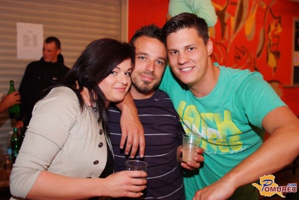 FOTO: Zabava v Tropovcih s skupino Blue Planet