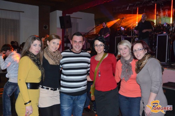 FOTO in VIDEO: Že tradicinalni novoletni ples z Blue Planet v Križevcih