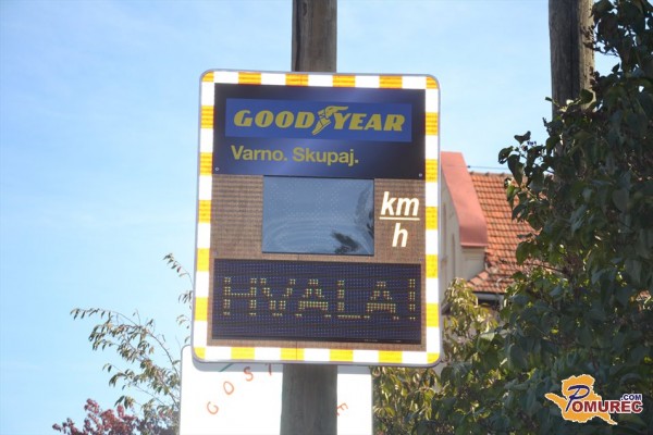 FOTO: Murska Sobota pri OŠ II dobila prikazovalnik hitrosti