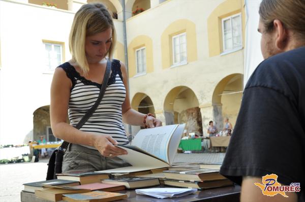 FOTO: Pestra ponudba na MIKKovem bolšjaku