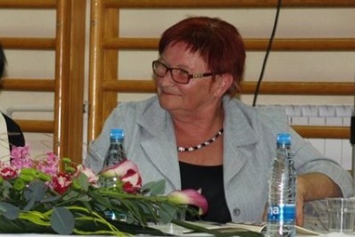 Karolini Starovasnik nagrada Antona Trstenjaka