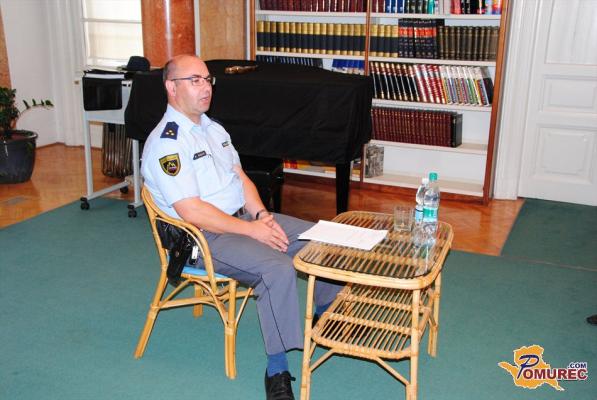 FOTO: V Knjižnici Lendava predavanje o bojaznih ob vstopu Hrvaške v EU